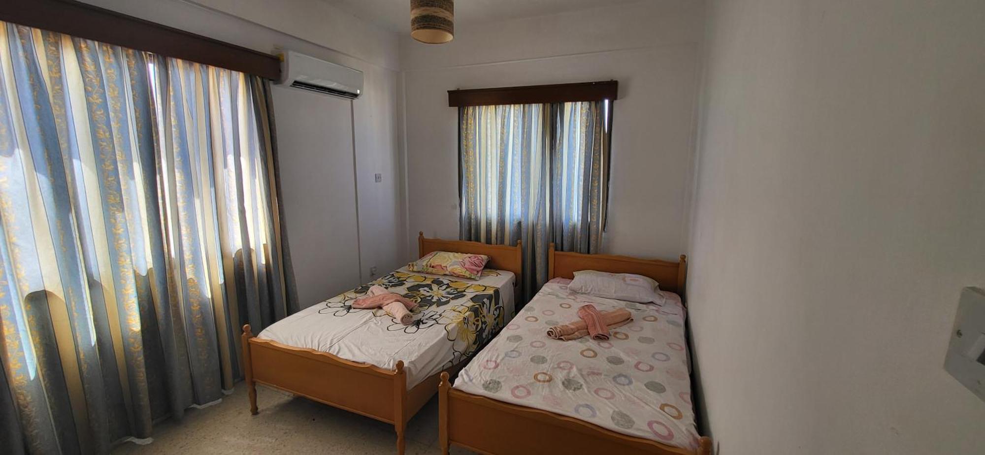 King Philips Apartment Paphos Ngoại thất bức ảnh